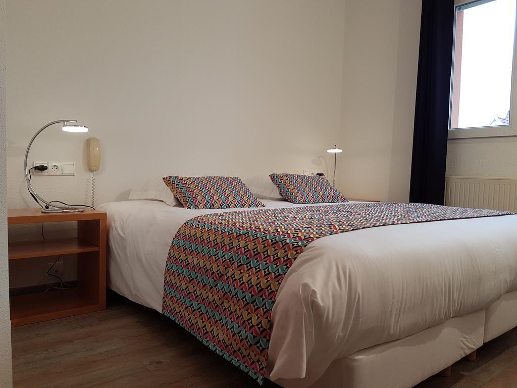 Hotel Des Bois Seltz Экстерьер фото