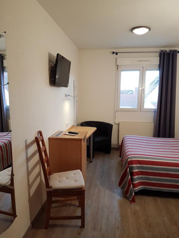 Hotel Des Bois Seltz Экстерьер фото